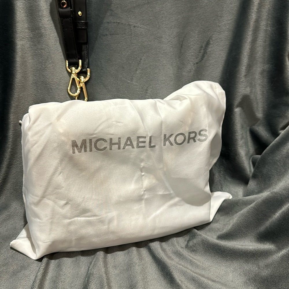 Black Michael Kors bag